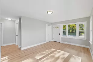 405 Dartmoor Rd, Kingsford Heights, IN 46346 - Photo 8