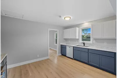 405 Dartmoor Road, Kingsford Heights, IN 46346 - Photo 10