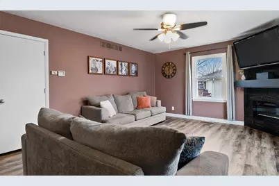 221 E Elizabeth Drive, Crown Point, IN 46307 - Photo 8