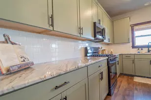 8777 Burr Rdg Cir, Crown Point, IN 46307 - Photo 6