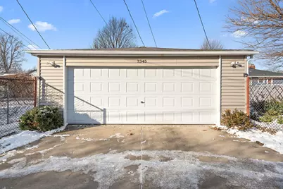 7345 Woodmar Avenue, Hammond, IN 46323 - Photo 18