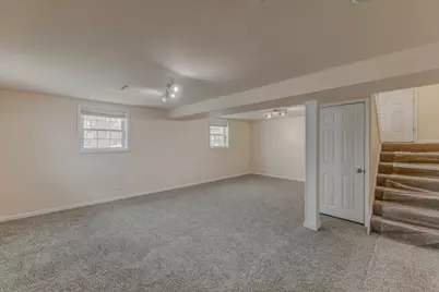 819 N Oakwood Street, Griffith, IN 46319 - Photo 20