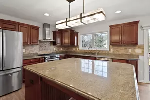283 Hawkwood Dr, Valparaiso, IN 46385 - Photo 14
