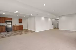 283 Hawkwood Dr, Valparaiso, IN 46385 - Photo 32