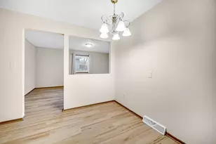 936 Seneca Dr, Crown Point, IN 46307 - Photo 14