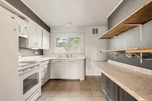 1448 Burns Dr, Portage, IN 46368 - Photo 8