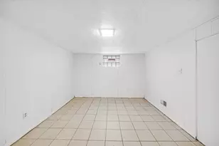 4641 Delaware St, Gary, IN 46409 - Photo 18