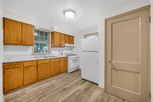 3752 Tyler St, Gary, IN 46408 - Photo 8