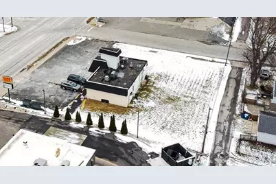 8327 Kennedy Avenue, Highland, IN 46322 - Photo 4