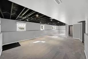 9448 Parkway Dr, Highland, IN 46322 - Photo 24