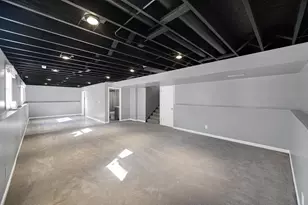 9448 Parkway Dr, Highland, IN 46322 - Photo 22