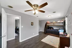 9448 Parkway Dr, Highland, IN 46322 - Photo 20