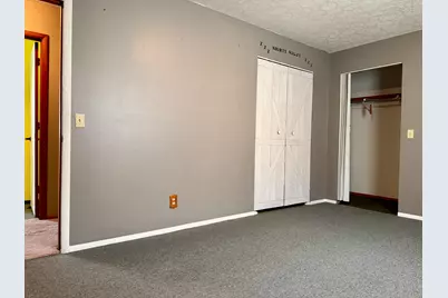 402 E Saint Louis Street, Knox, IN 46534 - Photo 10