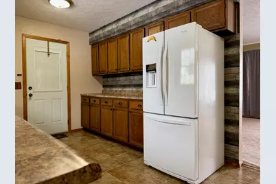 402 E Saint Louis Street, Knox, IN 46534 - Photo 6