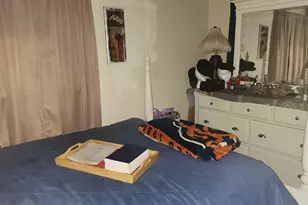 576 Dallas St, Gary, IN 46406 - Photo 8