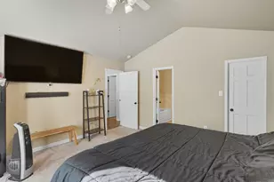 1356 Sugar Creek Ct, Valparaiso, IN 46385 - Photo 20