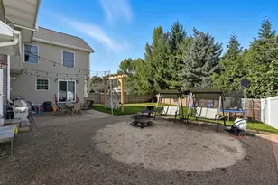 1356 Sugar Creek Ct, Valparaiso, IN 46385 - Photo 30