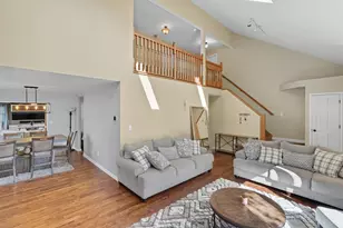 1356 Sugar Creek Ct, Valparaiso, IN 46385 - Photo 6