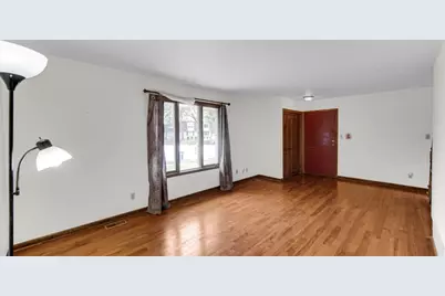 1439 Elm Court, Schererville, IN 46375 - Photo 2