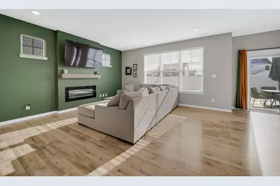 208 Sweetbay Street, Valparaiso, IN 46385 - Photo 4