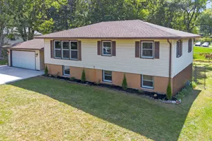 3709 W 121st Ave, Crown Point, IN 46307 - Photo 4