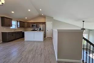 5104 Southview Dr, Lowell, IN 46356 - Photo 10