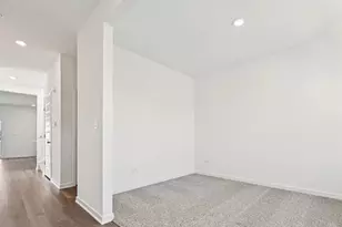 10365 Blaine St, Crown Point, IN 46307 - Photo 12