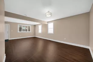 364 Durbin St, Gary, IN 46406 - Photo 4