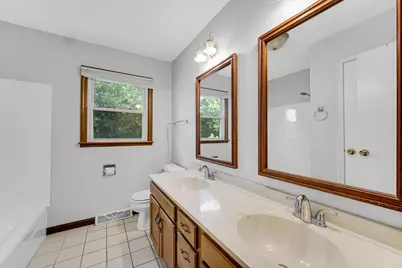 267 W 100 S, Valparaiso, IN 46385 - Photo 14