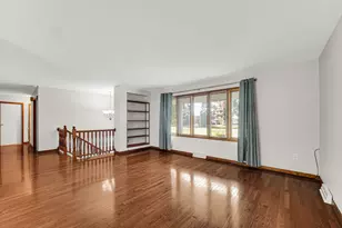 267 W 100 S, Valparaiso, IN 46385 - Photo 4