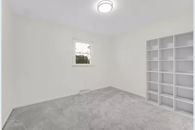 267 W 100 S, Valparaiso, IN 46385 - Photo 12