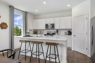 126 Cressmoor Blvd, Hobart, IN 46342 - Photo 8