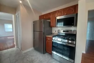 412 W South St, Crown Point, IN 46307 - Photo 4