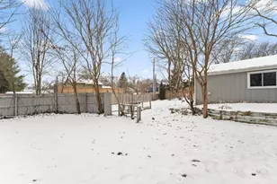 2602 Oakwood Ave, Valparaiso, IN 46383 - Photo 24