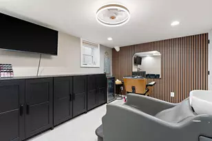 303 Union St, Valparaiso, IN 46383 - Photo 22