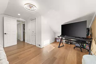 303 Union St, Valparaiso, IN 46383 - Photo 16