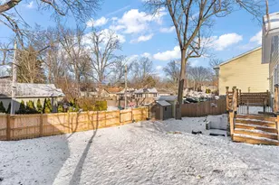 303 Union St, Valparaiso, IN 46383 - Photo 28