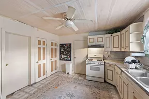 4617 Hickory Ave, Hammond, IN 46327 - Photo 10