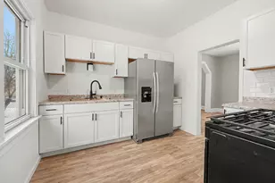 310 Planett St, La Porte, IN 46350 - Photo 8