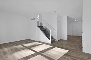 10350 Nevada Ct, Crown Point, IN 46307 - Photo 4