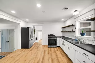 1411 W Beam St, Chesterton, IN 46304 - Photo 10