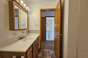 647 N Calumet Rd, Chesterton, IN 46304 - Photo 20