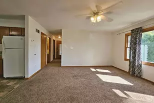 647 N Calumet Rd, Chesterton, IN 46304 - Photo 12