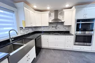 509 N Main St, Hebron, IN 46341 - Photo 10