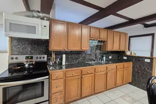 2321 Burr St, Gary, IN 46406 - Photo 4