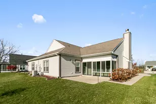 8951 Norris Dr, Hobart, IN 46342 - Photo 12