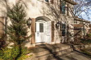 1841 Lambert Ln, Munster, IN 46321 - Photo 4