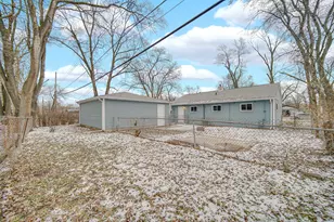 436 E 47th Pl, Gary, IN 46409 - Photo 16