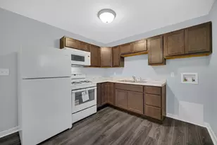 436 E 47th Pl, Gary, IN 46409 - Photo 8