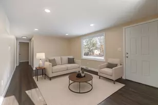 8406 Ellsworth Ct, Merrillville, IN 46410 - Photo 8